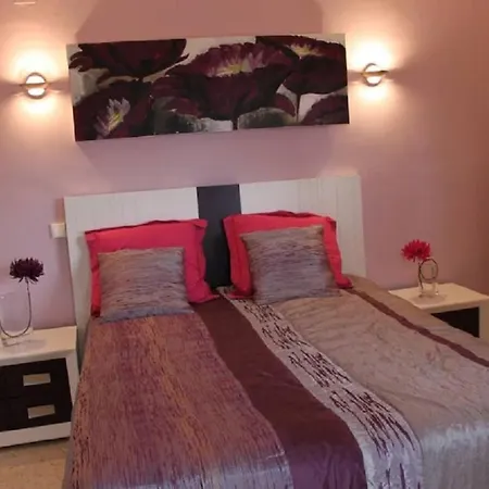 Casa Carolyn Villa *